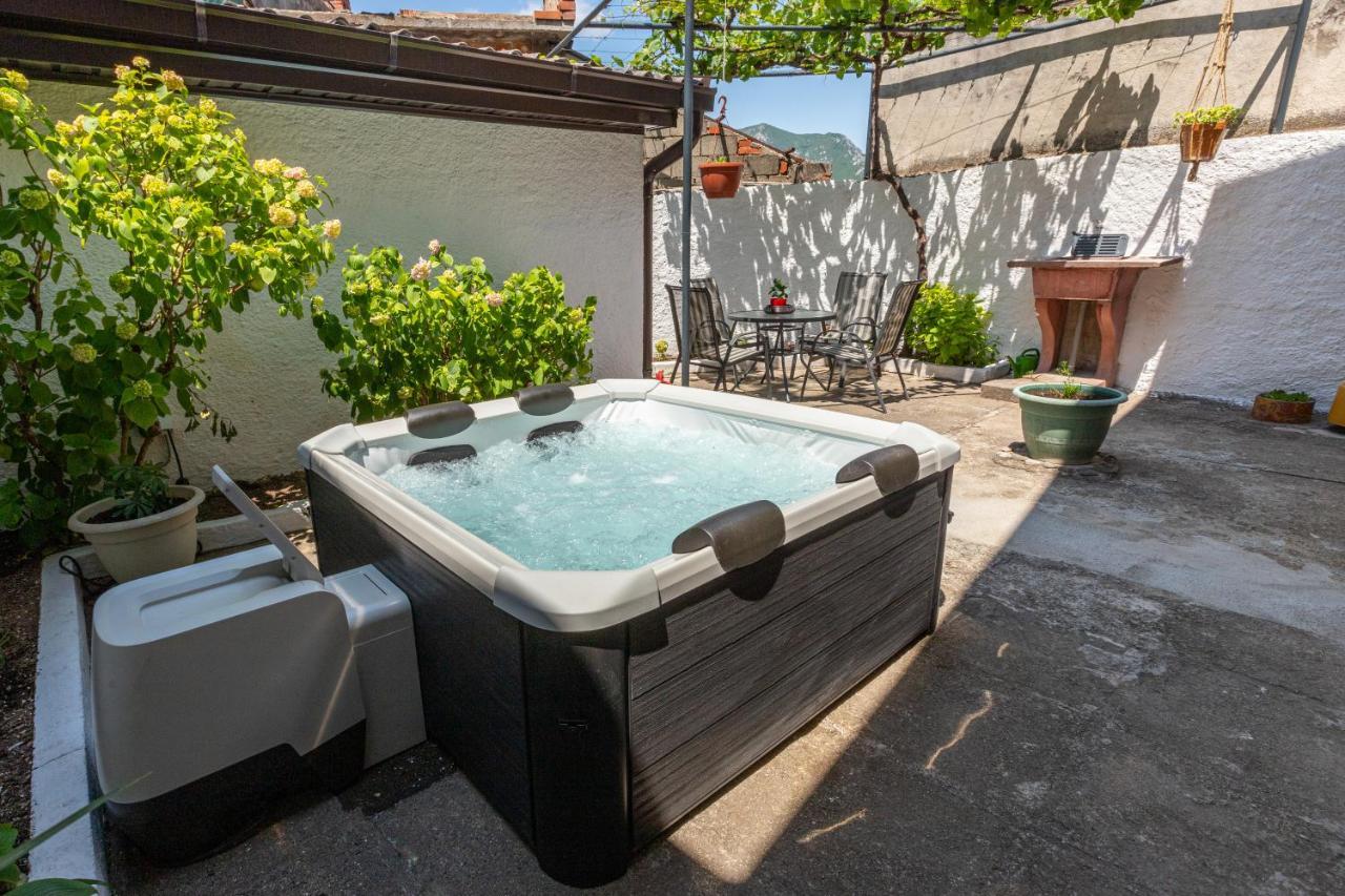 Self Check-In Apartment With Jacuzzi 莫斯塔尔 外观 照片