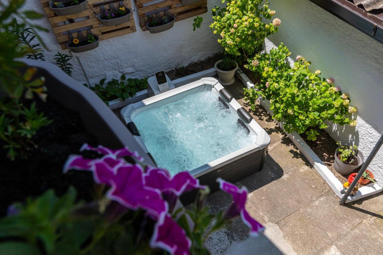 Self Check-In Apartment With Jacuzzi 莫斯塔尔 外观 照片